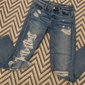 American Eagle Women’s Distressed Jeans
